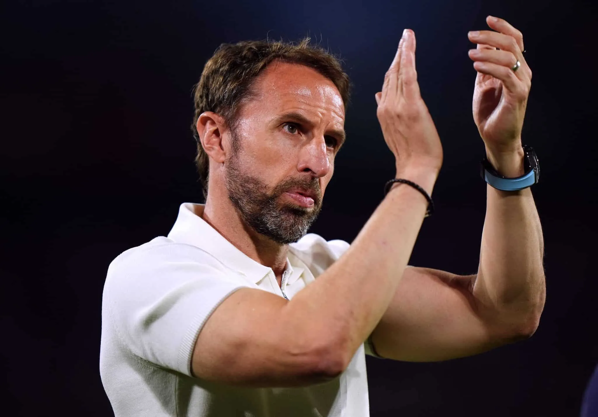 Southgate parece viver realidade paralela, e isso ficou claro em mais uma coletiva bizarra