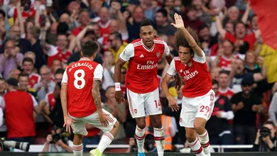 Arsenal correu atr&aacute;s e poderia ter conseguido mais do que o empate que arrancou do Tottenham