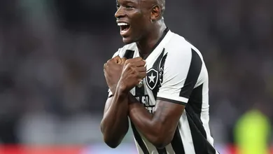 Botafogo explorou fragilidade defensiva do Palmeiras por vantagem na Libertadores