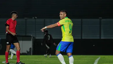 Vitor Roque retorna ao Betis para nova era: &lsquo;Faz seis meses que n&atilde;o sorria&rsquo;