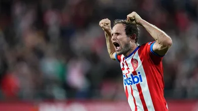 Blind fala sobre o sucesso do Girona e explica por que o t&eacute;cnico M&iacute;chel &eacute; especial