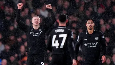Haaland quebra recorde de lenda inglesa em jogo maluco do Manchester City