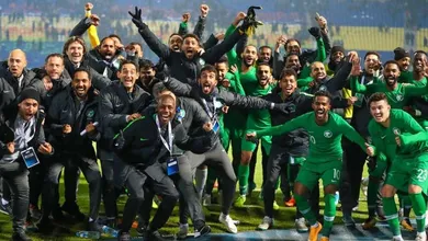 Com um gola&ccedil;o aos 45 do 2&deg; tempo, a Ar&aacute;bia Saudita garantiu uma virada j&aacute; crucial nas Eliminat&oacute;rias