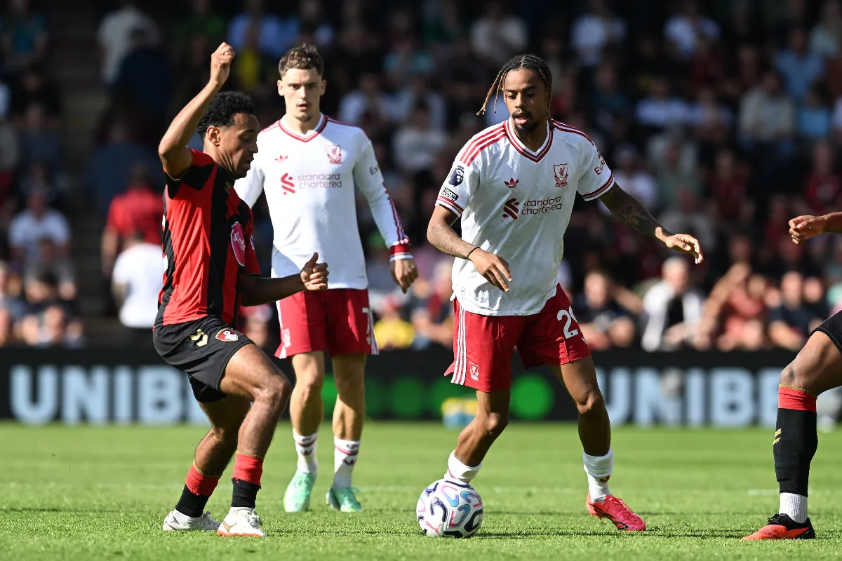 Bradley Barcola, do Liverpool