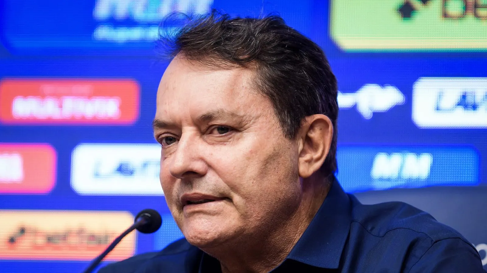 &lsquo;O Cruzeiro &eacute; da torcida&rsquo;: Pedrinho cumpre promessa e aproxima torcida, &iacute;dolos e imprensa