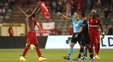 A comemora&ccedil;&atilde;o de um gol basicamente encaminhou a elimina&ccedil;&atilde;o do Royal Antu&eacute;rpia na Liga Europa