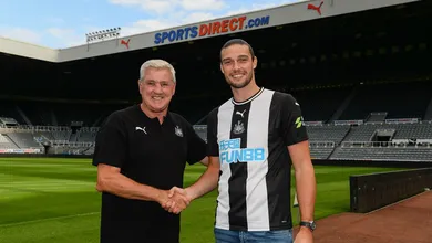 Retorno de Carroll ao Newcastle &eacute; decis&atilde;o do cora&ccedil;&atilde;o, mas resguardada por contrato de baixo risco