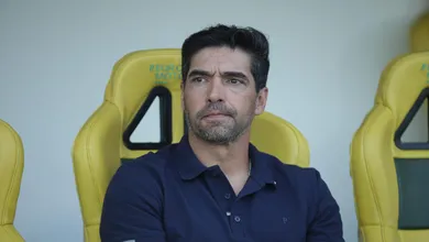 Abel pode at&eacute; n&atilde;o saber, mas escapou de crise pesada ao classificar o Palmeiras
