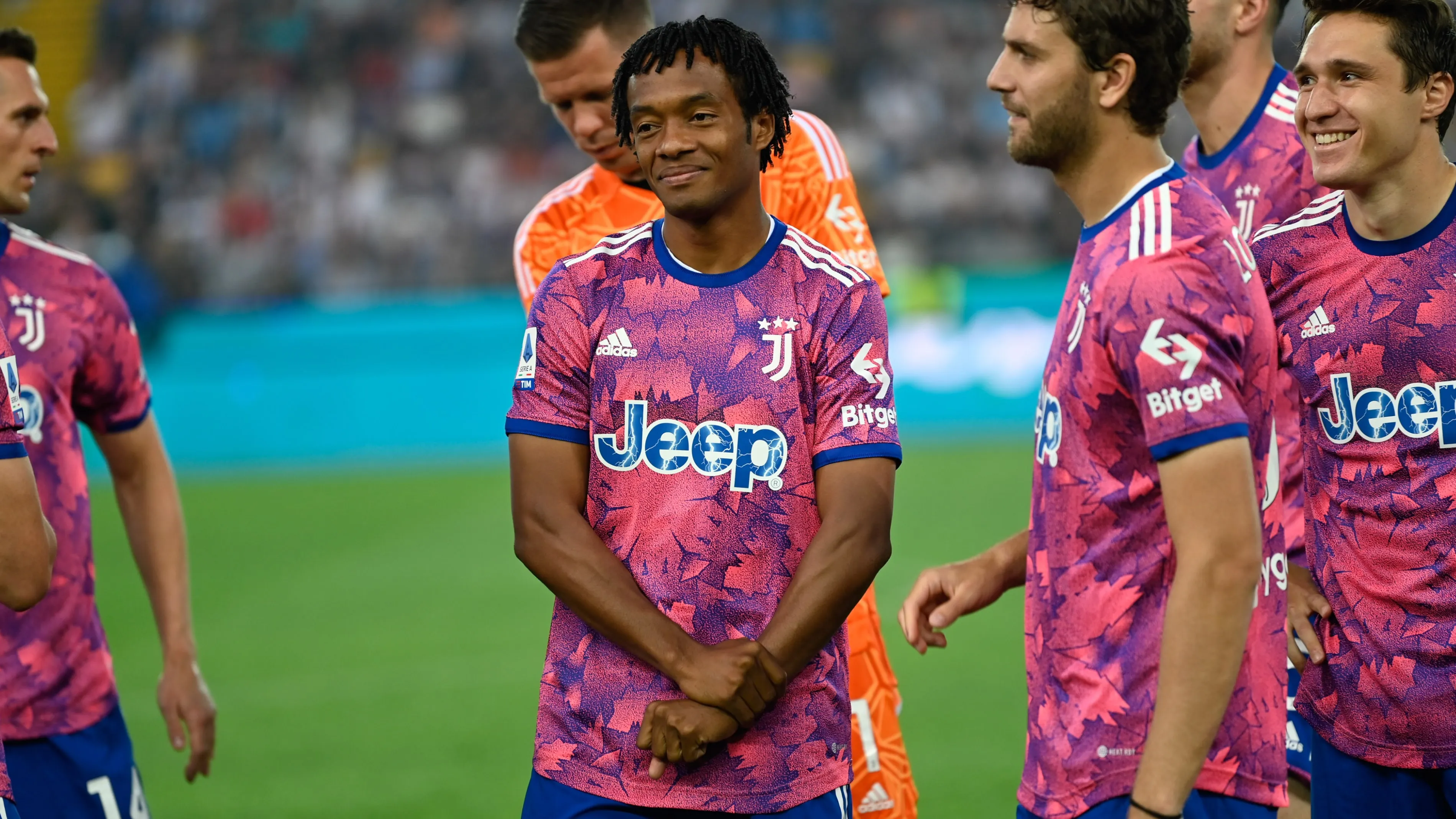 Cuadrado foi um o&aacute;sis de regularidade em anos de caos da Juventus