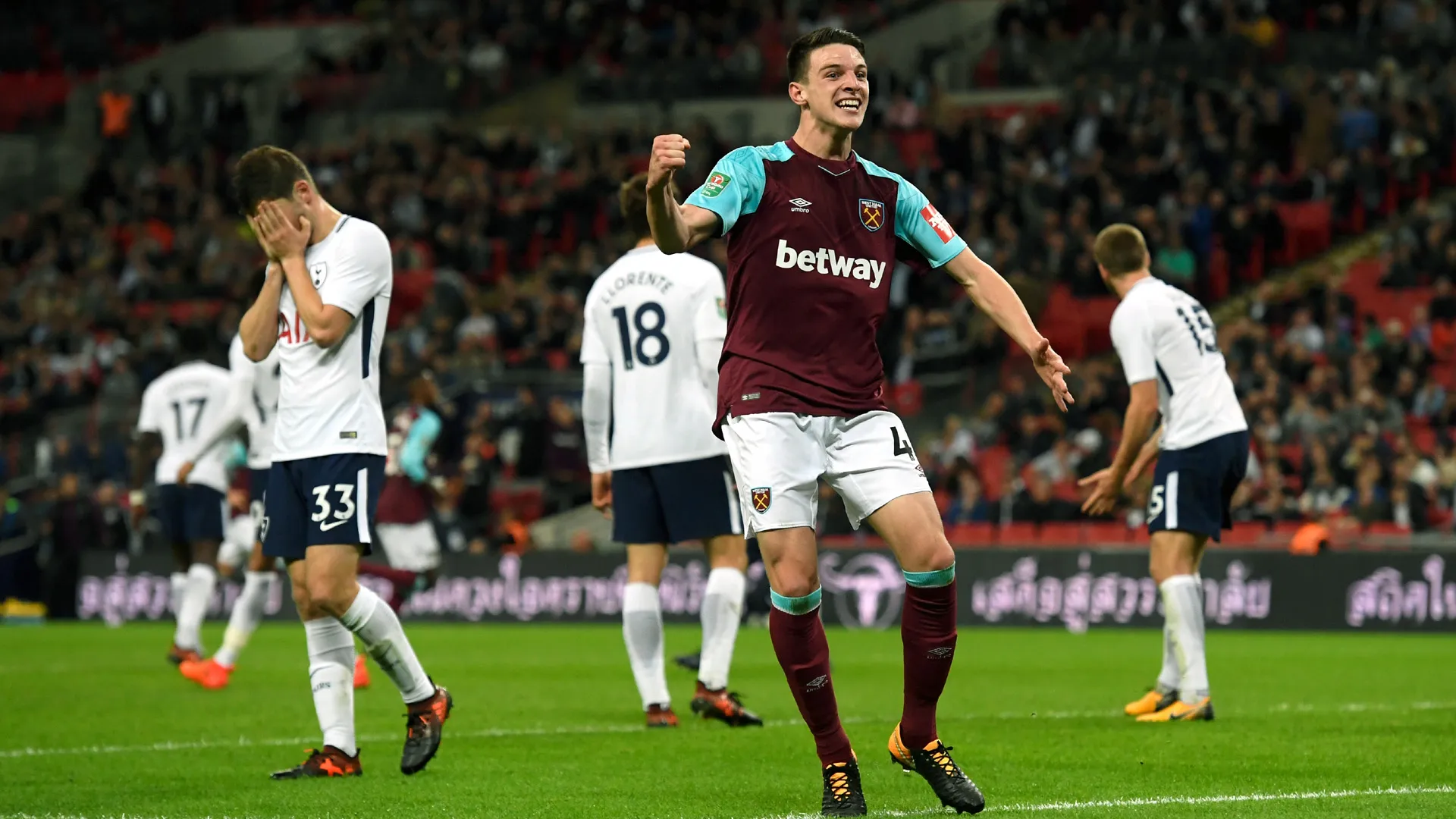 De 2 a 0 para 2 a 3: a virada &eacute;pica do West Ham sobre o Tottenham que faz Bilic respirar