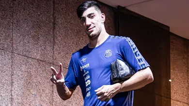 Por que reta final do Santos na S&eacute;rie B interessa aos cofres de time russo?