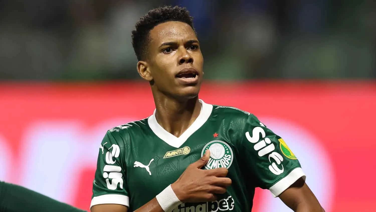 Abel nem quer ouvir falar, mas Palmeiras mira pelo menos 10 modos de substituir Est&ecirc;v&atilde;o