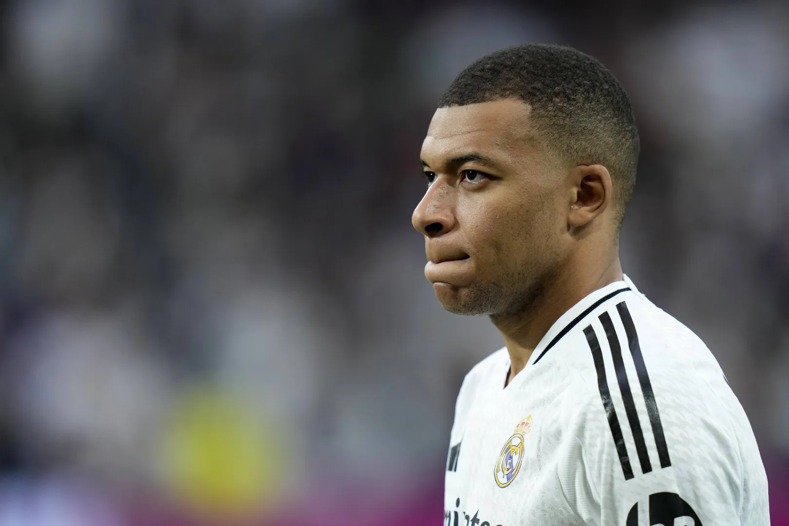 Mbapp&eacute; em a&ccedil;&atilde;o pelo Real Madrid