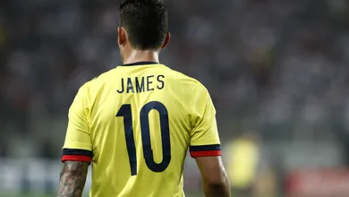 Lotar Matth&auml;us: &ldquo;James personifica o camisa 10 moderno&rdquo;