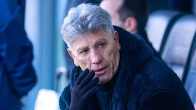 Como Renato, enfim, encontrou uma forma para o Gr&ecirc;mio jogar sem centroavante