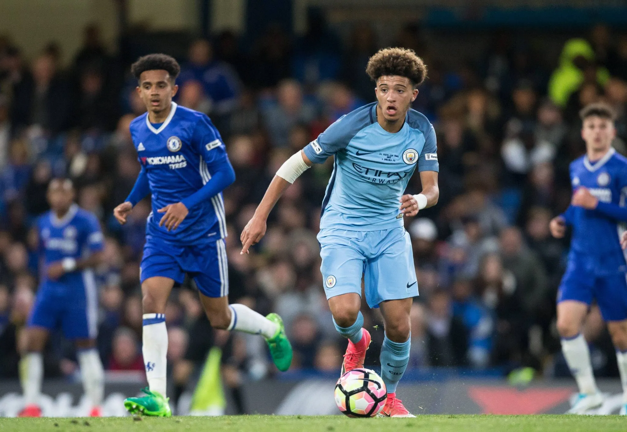 Jadon Sancho pelo Manchester City sub-18