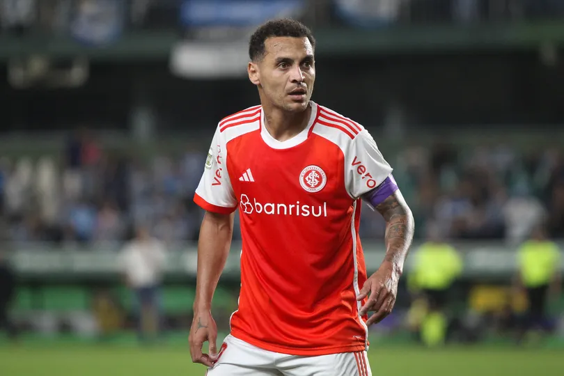 Foto: (IconSport) - Alan Patrick, do Internacional
