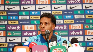 &lsquo;Eu sempre falei isso&rsquo;: Rodrygo elege grande diferencial de Ancelotti em reencontro na Sele&ccedil;&atilde;o