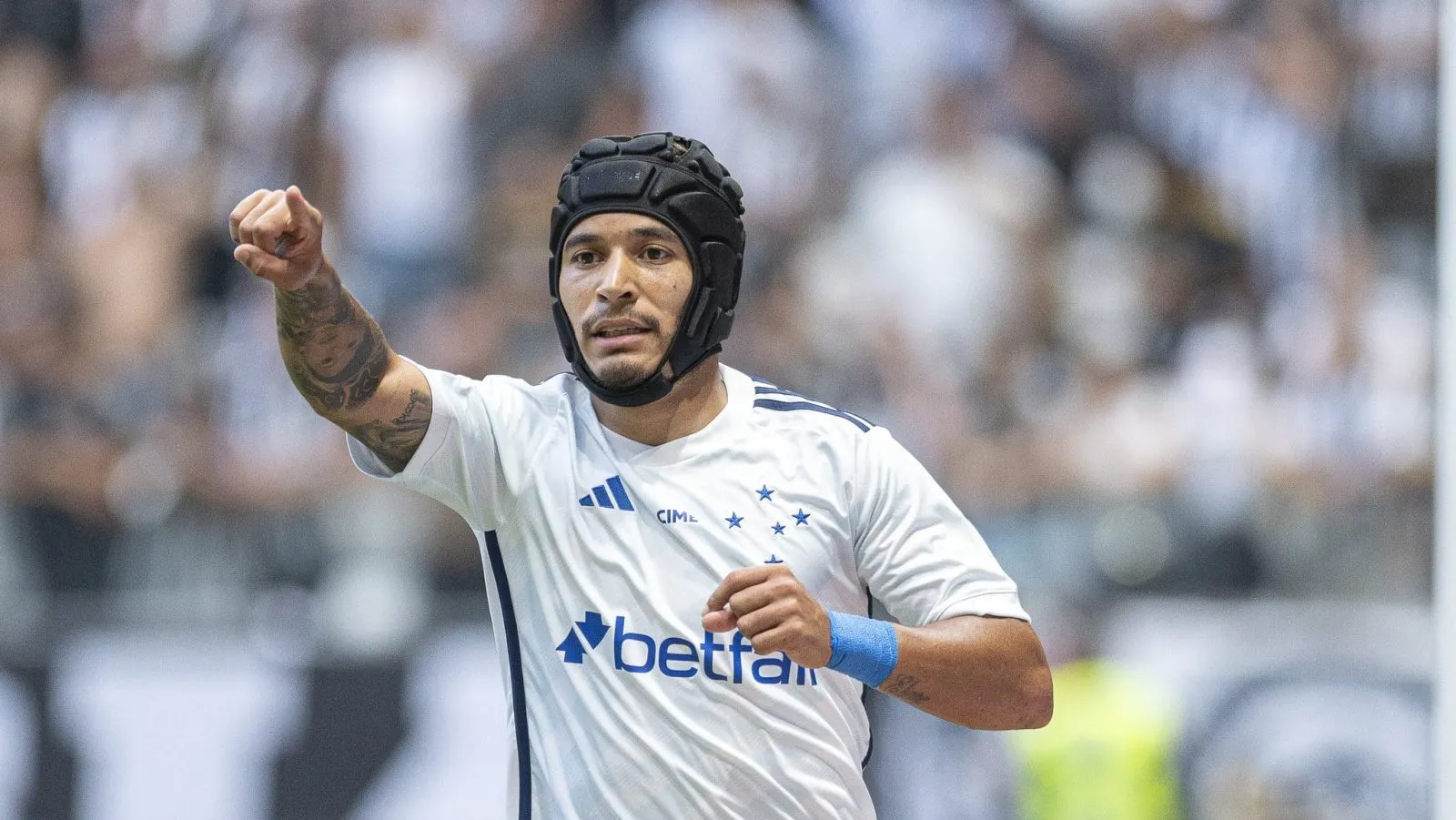 Cruzeiro faz gola&ccedil;o ao renovar com o excelente William; entenda o porqu&ecirc;