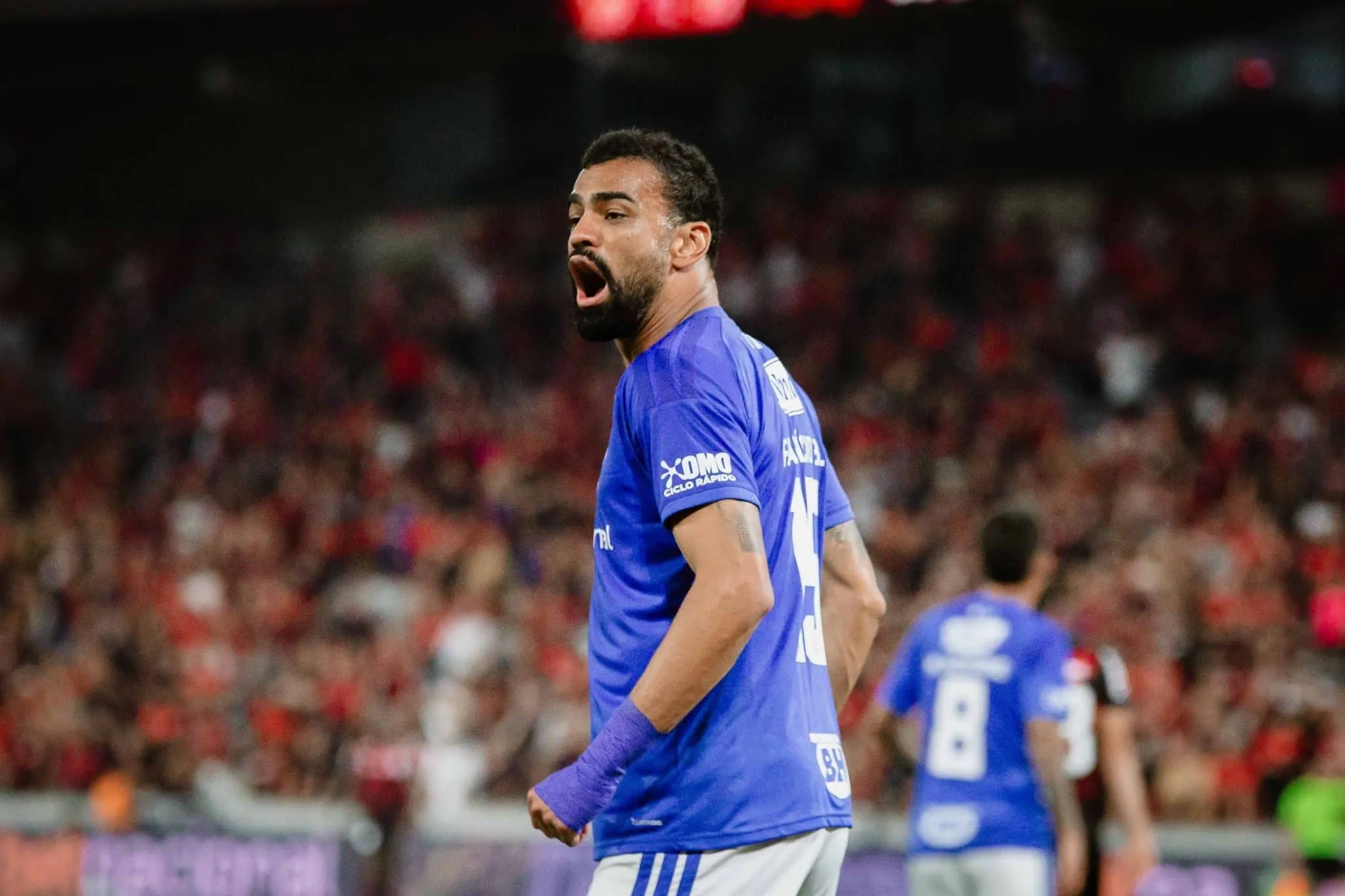 Fabr&iacute;cio Bruno em jogo do Cruzeiro no Brasileir&atilde;o