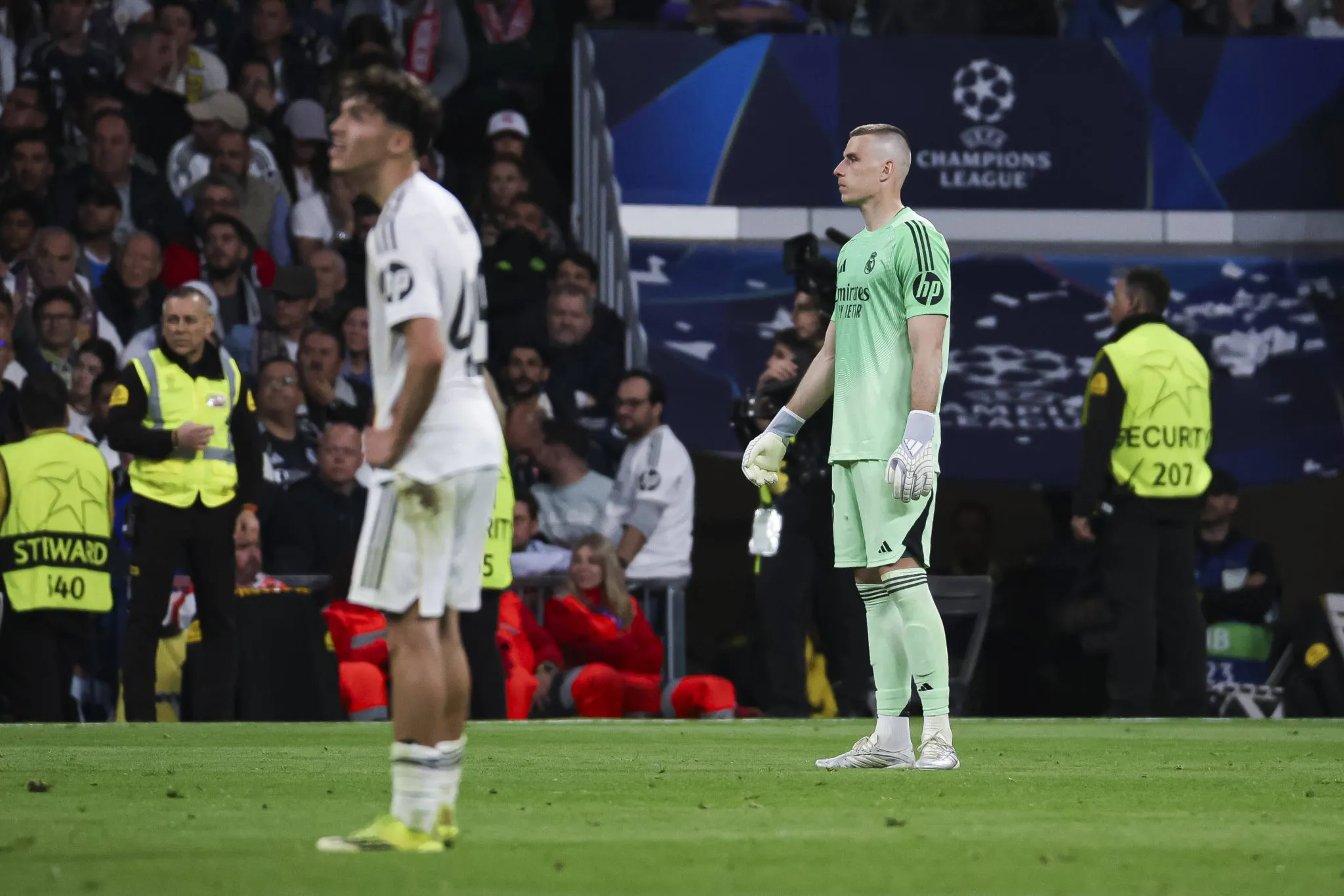 Lunin em a&ccedil;&atilde;o pelo Real Madrid