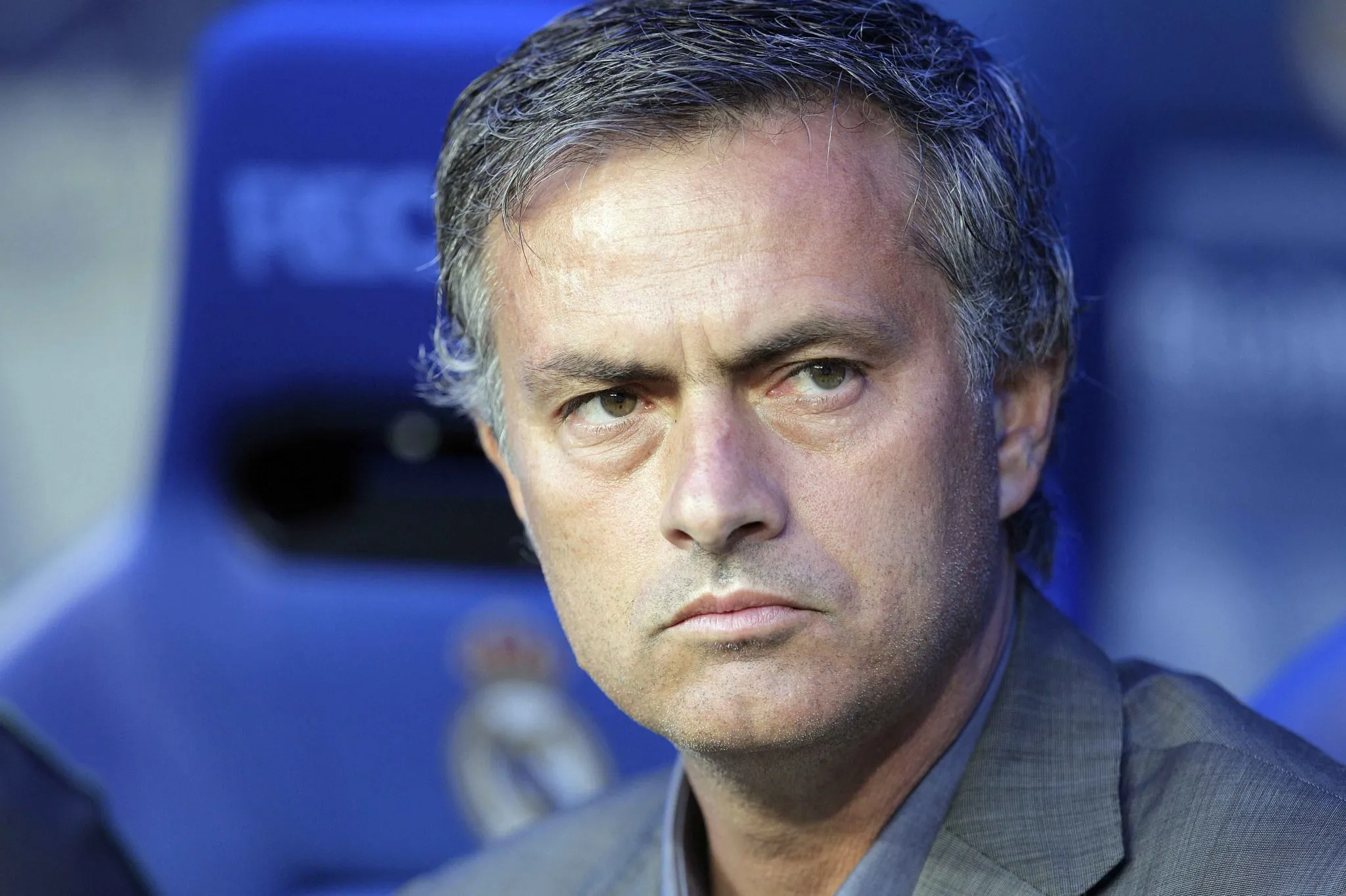 Jos&eacute; Mourinho em jogo do Real Madrid em 2010