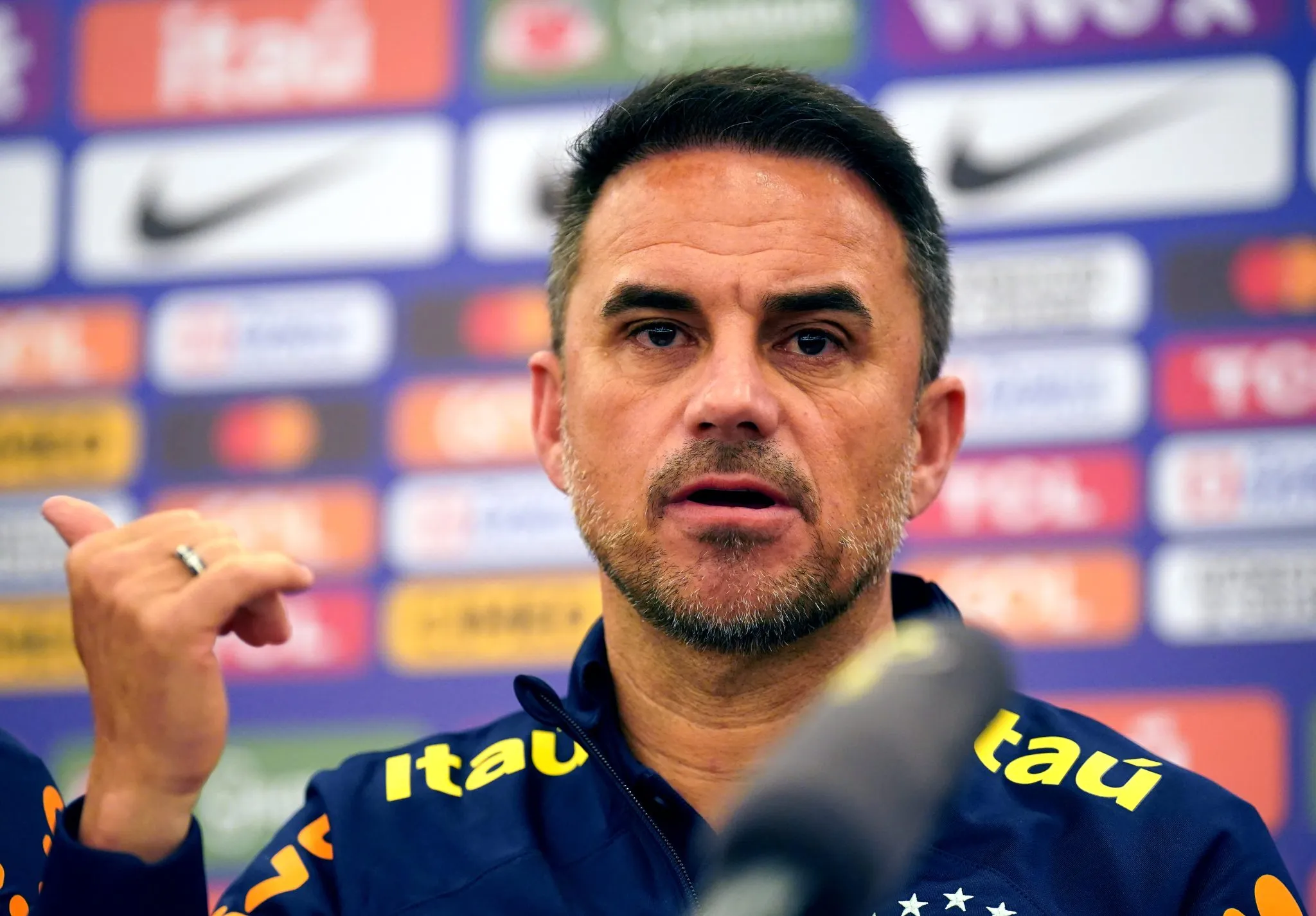 Como sele&ccedil;&atilde;o brasileira tra&ccedil;a plano para blindar elenco na Copa do Mundo