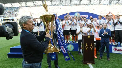 Lucescu j&aacute; coloca o cargo &agrave; disposi&ccedil;&atilde;o do Dynamo e clube tenta evitar a demiss&atilde;o em menos de uma semana