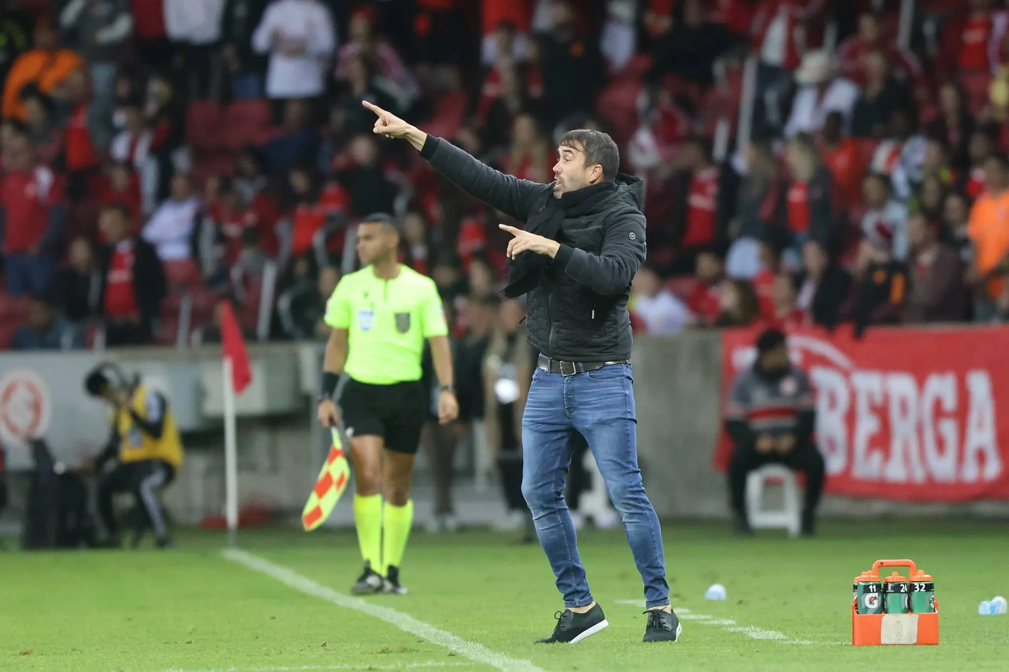 Coudet reconhece dificuldade contra o Atl&eacute;tico-MG, e diz que Inter &eacute; &lsquo;patinho feio&rsquo; na Libertadores