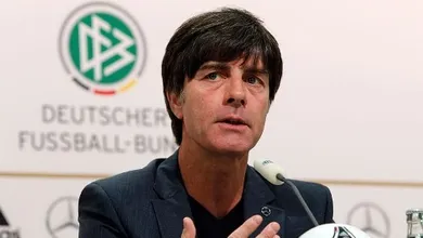 L&ouml;w: &ldquo;Schweinsteiger &eacute; muito importante para n&oacute;s&rdquo;