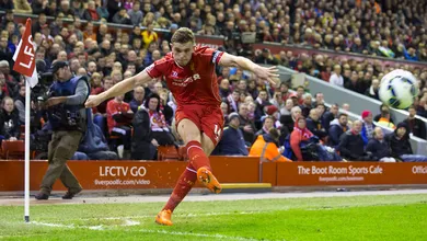 Liverpool renova com seu futuro capit&atilde;o e come&ccedil;a a pensar no futuro