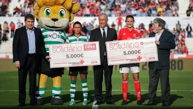 D&eacute;rbi lisboeta em prol de Mo&ccedil;ambique bate recorde de p&uacute;blico do futebol feminino em Portugal