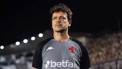 Diniz coloca jogador do Vasco entre os melhores do mundo e compara lateral com Walker