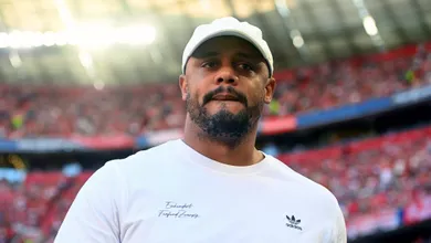 Kompany: &lsquo;&Eacute; por isso que o PSG deve se manter nesse n&iacute;vel por mais alguns anos&rsquo;