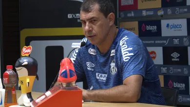 Carille diz que Patrick pode suprir lacuna no Santos e revela que indicou Serginho