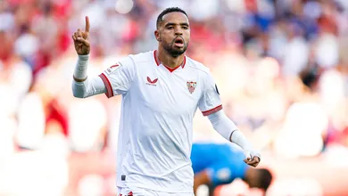 Refer&ecirc;ncias decidem em vit&oacute;ria contra a Real Sociedad, e Sevilla se afasta da zona de rebaixamento