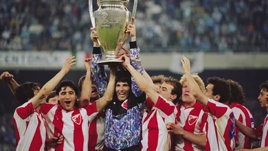 H&aacute; 25 anos, Estrela Vermelha conquistava a Champions em meio a um cen&aacute;rio b&eacute;lico
