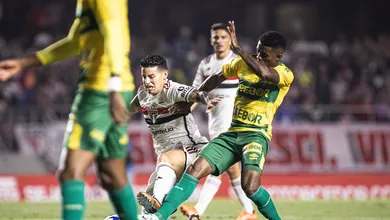 Lucas e James voltaram, mas o S&atilde;o Paulo fez um jogo de dar sono no empate em 0 a 0 com o Cuiab&aacute;