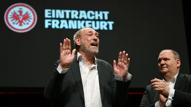 &lsquo;Quero que esses nazis de merda sumam&rsquo;: o poderoso discurso do ex-presidente do Frankfurt deixando cargo ap&oacute;s 24 anos