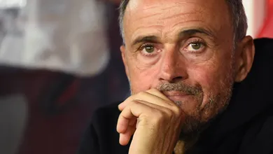 &lsquo;Inibe a criatividade&rsquo;: imprensa francesa critica t&eacute;cnico do PSG por estilo de jogo &lsquo;r&iacute;gido&rsquo;