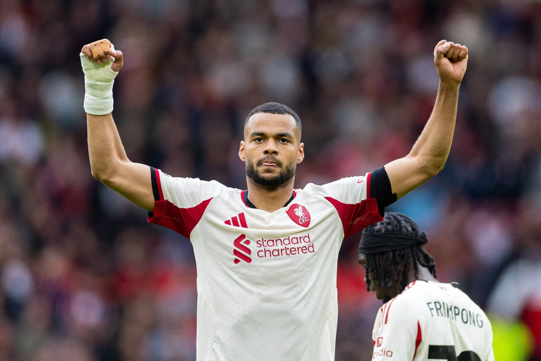 Gakpo celebra gol pelo Liverpool