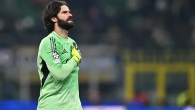 Como Alisson teve papel-chave em pior momento da crise do Liverpool