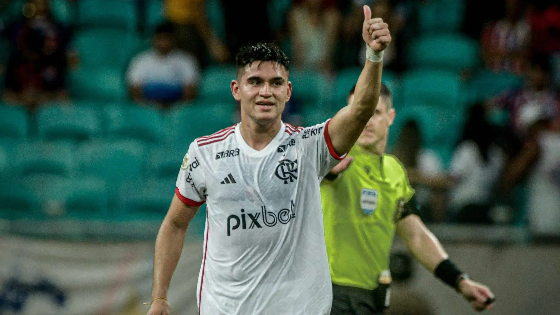 Alcaraz n&atilde;o se firmou no Flamengo (Foto: IconSport)