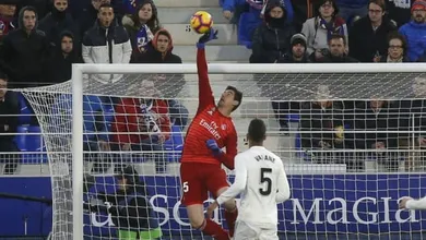 O portentoso Huesca levou o Real Madrid a tomar sufoco e fazer cera, mas a vit&oacute;ria foi merengue