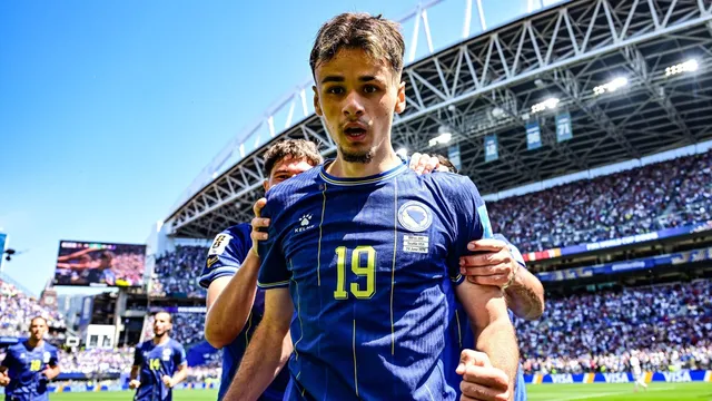 Juventus d&aacute; chap&eacute;u no Chelsea e encaminha contrata&ccedil;&atilde;o de joia da Copa do Mundo