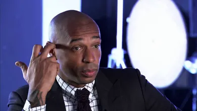 Henry acha que j&aacute; passou da hora de o futebol aceitar abertamente jogadores homossexuais