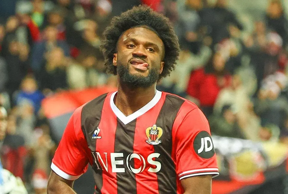 Camisa 9 precisa de dois toques na bola para definir a vit&oacute;ria do Nice sobre o Lens na Ligue 1
