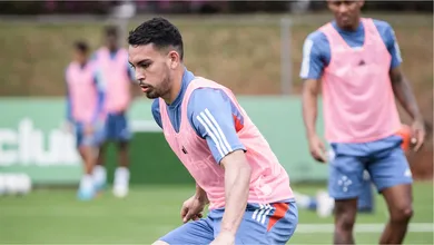 Por que Peralta ainda n&atilde;o estreou pelo Cruzeiro? Quando Walace estar&aacute; 100%? Seabra explica
