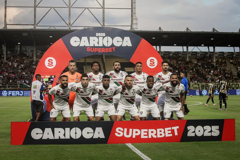 Time do Fluminense perfilado 