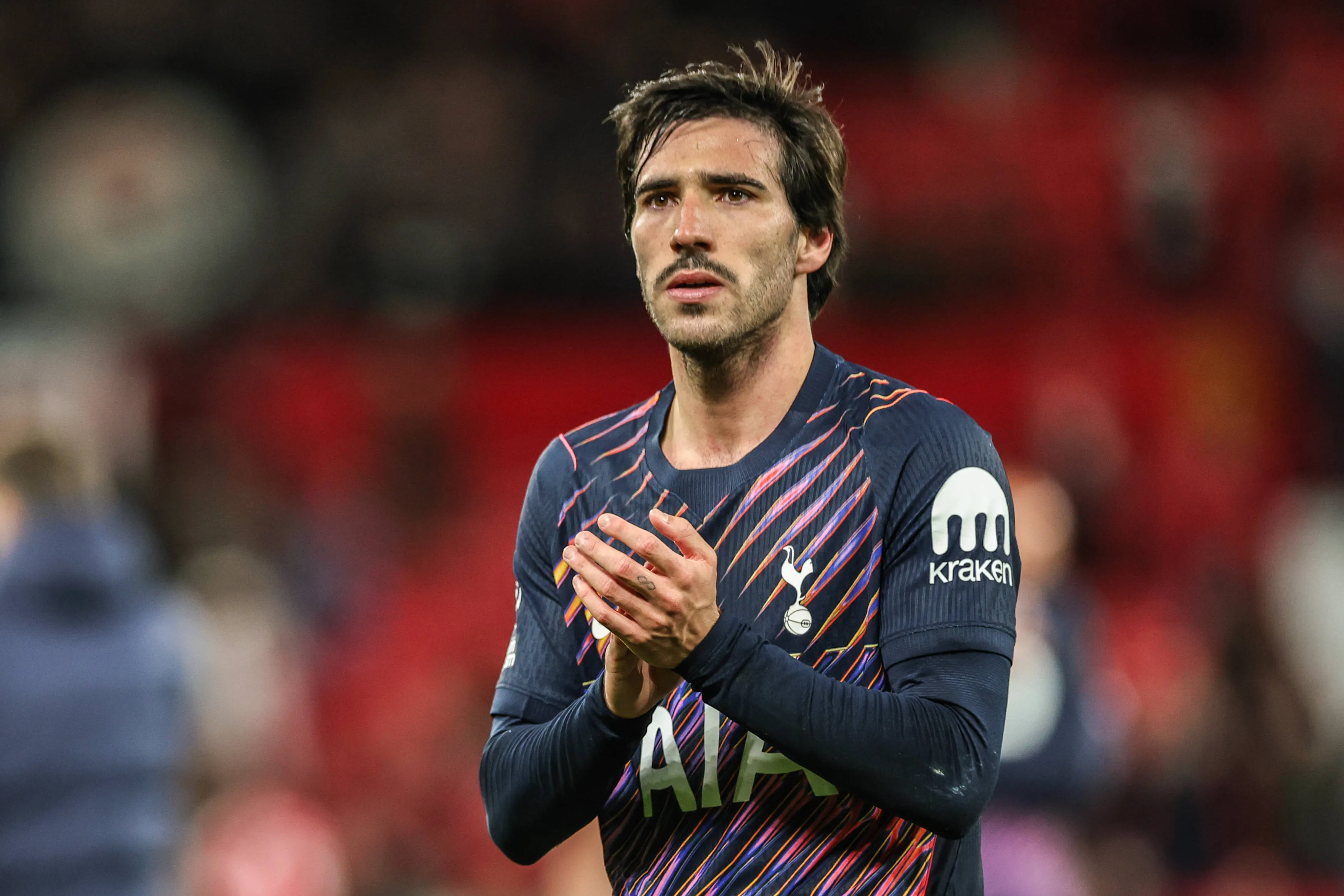 Sandro Tonali em jogo do Tottenham